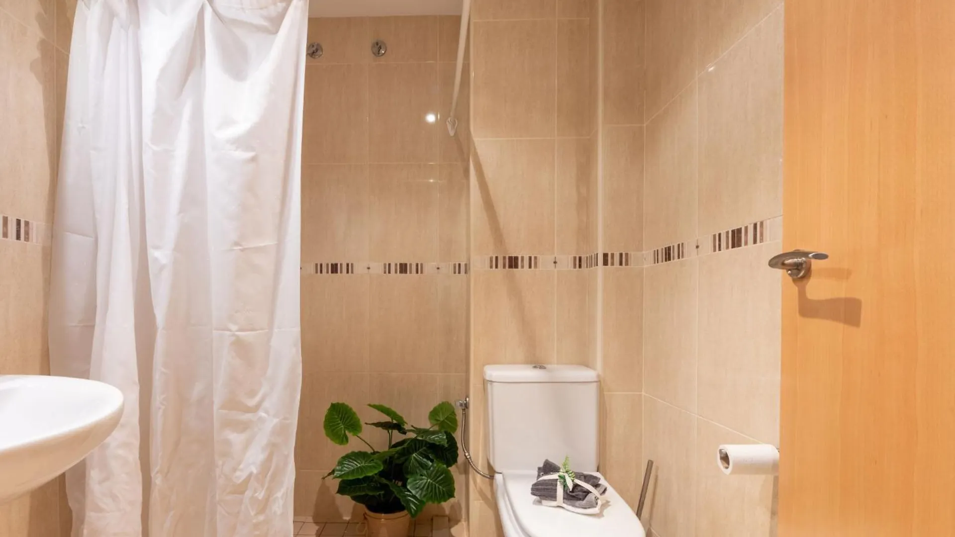 Holiday Home Masnou By Interhome ランポーヤ
